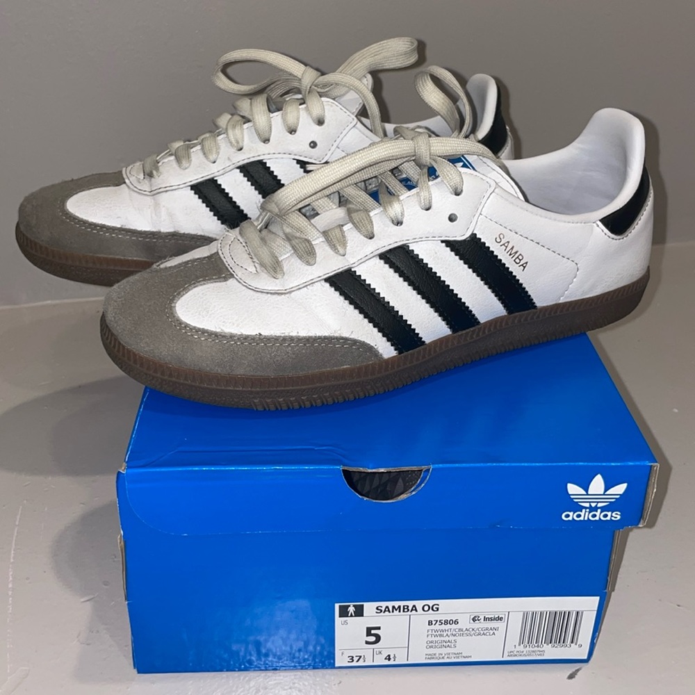 ADIDAS ORIGINALS
Samba OG leather and suede sneakers
UK4.5 /US 7-7 1/2 women